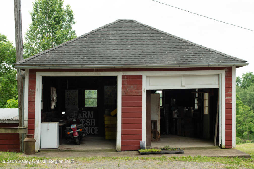 7115 Albany Post Road, Rhinebeck, NY 12572 - Photo 10 of 29