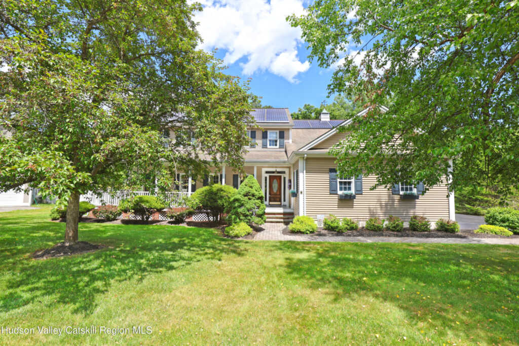14 Amy Court, Kingston, NY 12401 - Photo 3 of 49