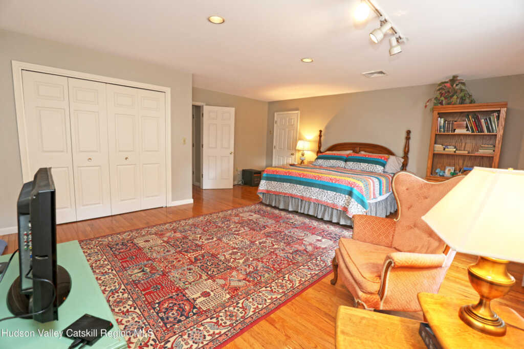 14 Amy Court, Kingston, NY 12401 - Photo 34 of 49