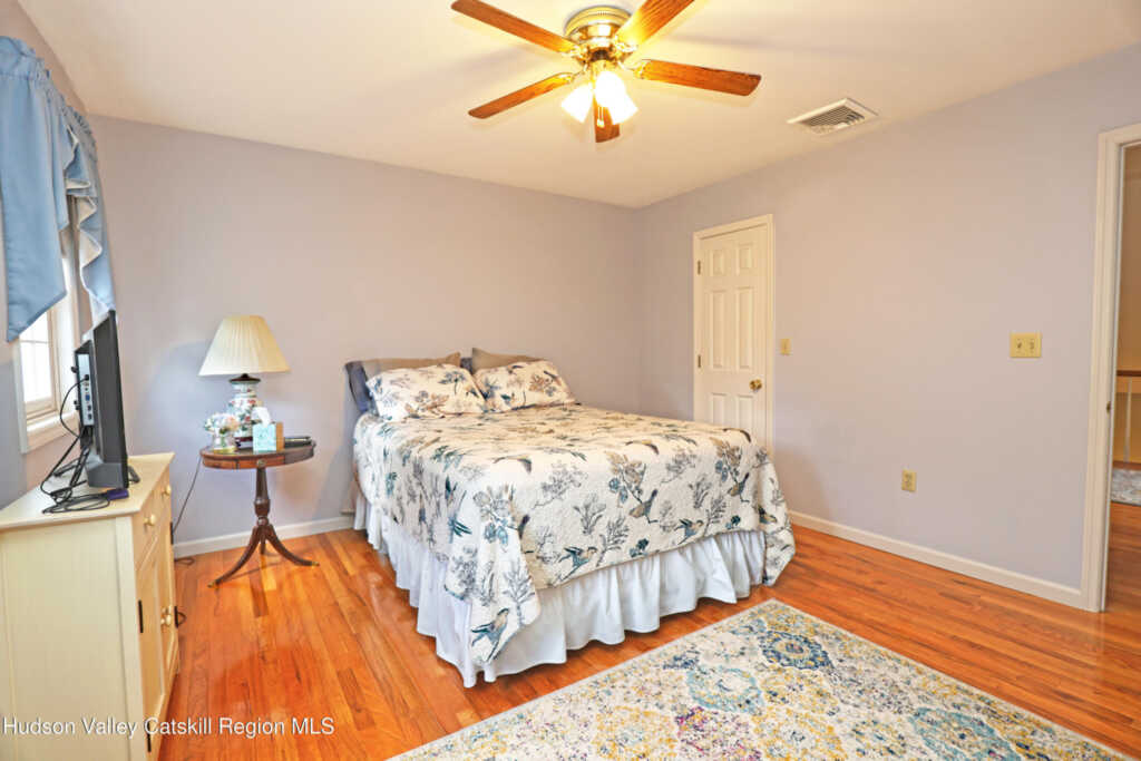 14 Amy Court, Kingston, NY 12401 - Photo 38 of 49