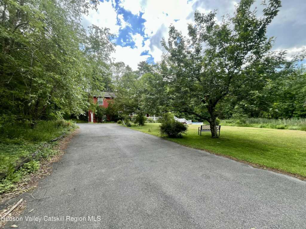 28 John Carle, Saugerties, NY 12477 - Photo 39 of 44