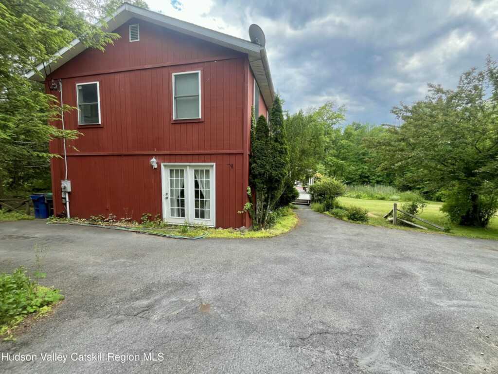 28 John Carle, Saugerties, NY 12477 - Photo 40 of 44