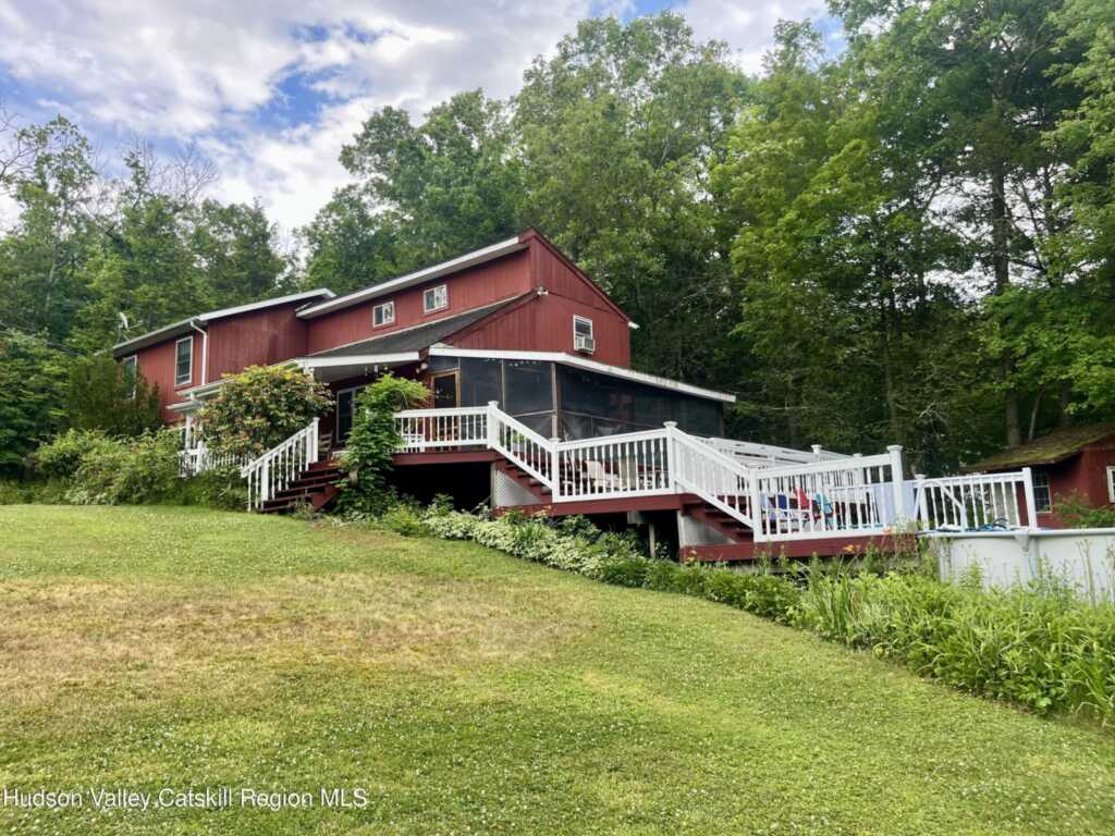 28 John Carle, Saugerties, NY 12477 - Photo 5 of 44