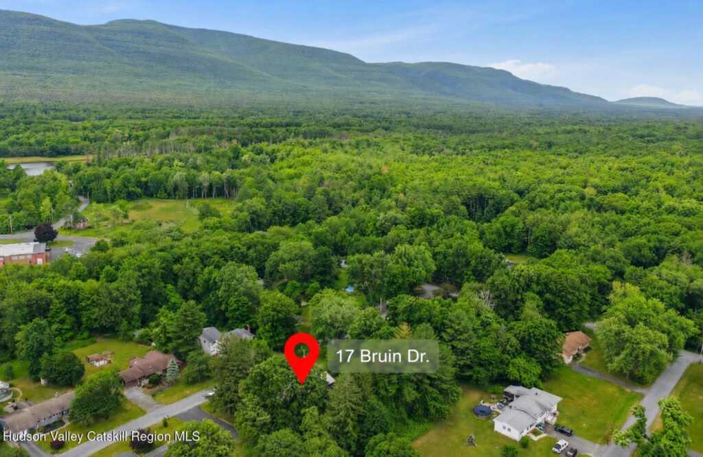 17 Bruin Drive, Saugerties, NY 12477 - Photo 2 of 20