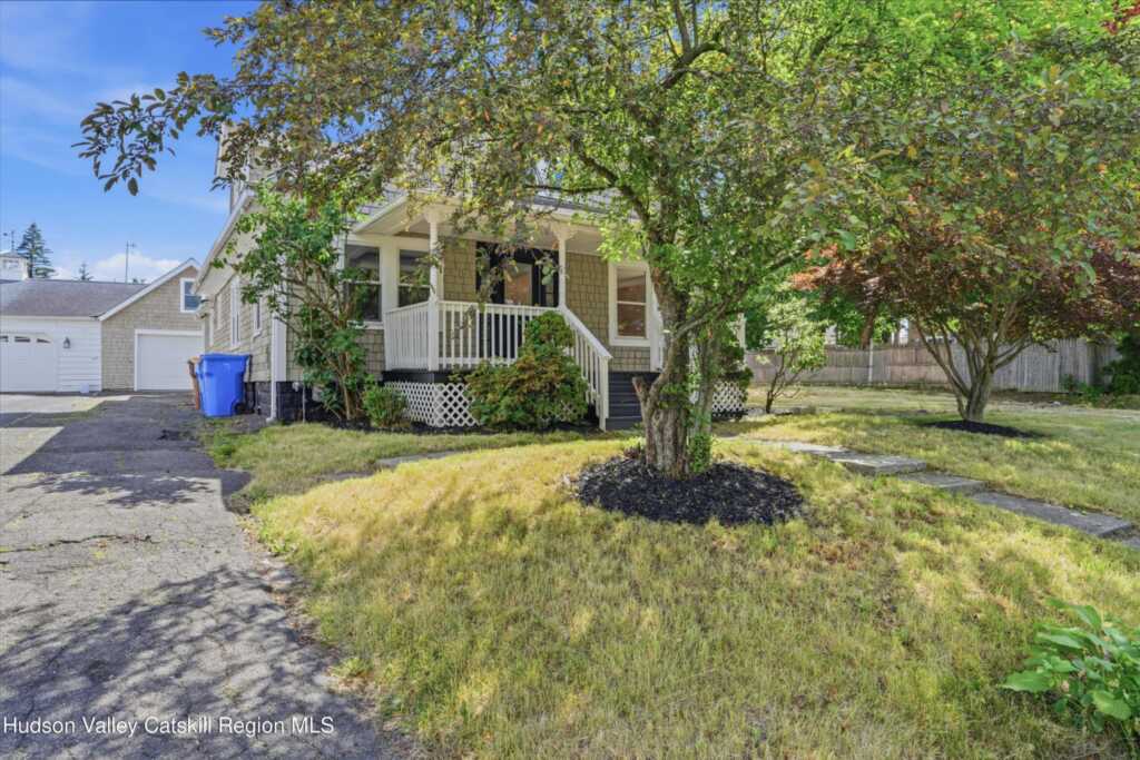 29 Harwich Street, Kingston, NY 12401 - Photo 2 of 23