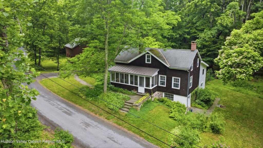 43 Krom Road, Stone Ridge, NY 12484 - Photo 5 of 37
