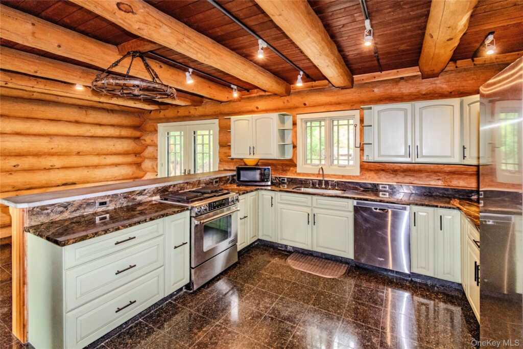 24 Tanis Hollow Road, Woodstock, NY 12498 - Photo 18 of 50