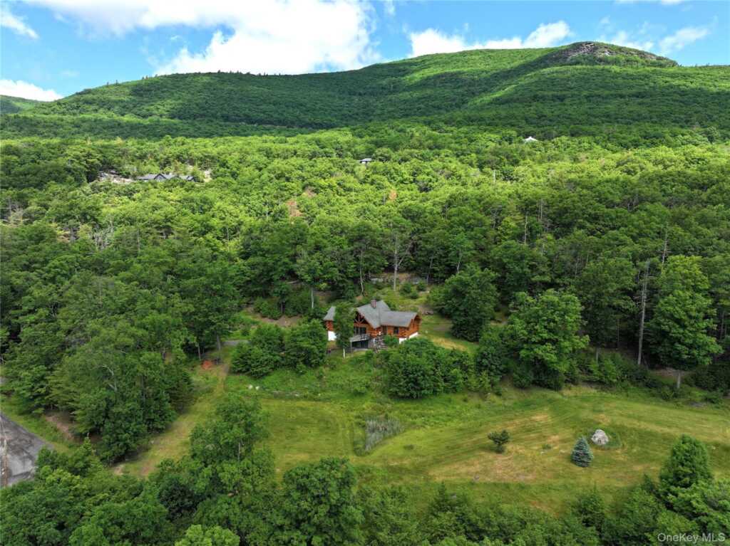 24 Tanis Hollow Road, Woodstock, NY 12498 - Photo 5 of 50