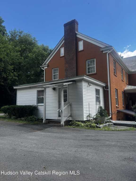 90 Bridge Street, Unit #7, Saugerties, NY 12477 - Photo 2 of 9