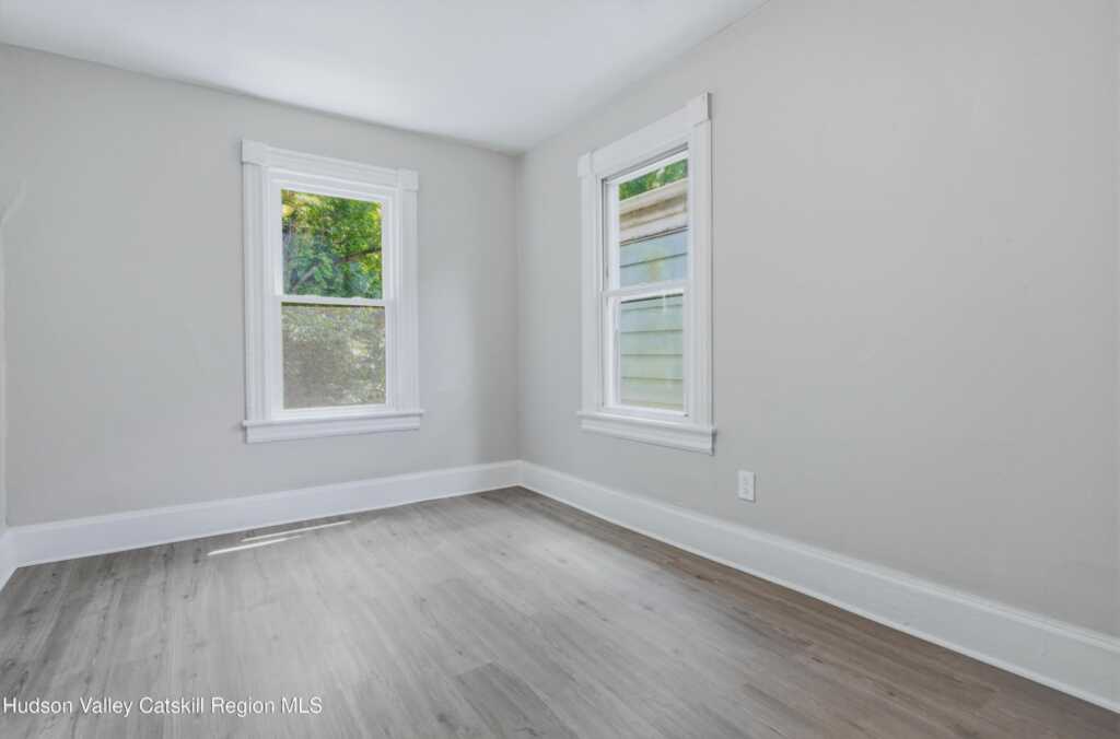70 Van Deusen Street, Kingston, NY 12401 - Photo 11 of 20
