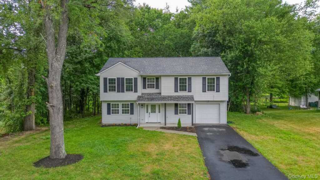 30 Kayleigh Drive, New Paltz, NY 12561
