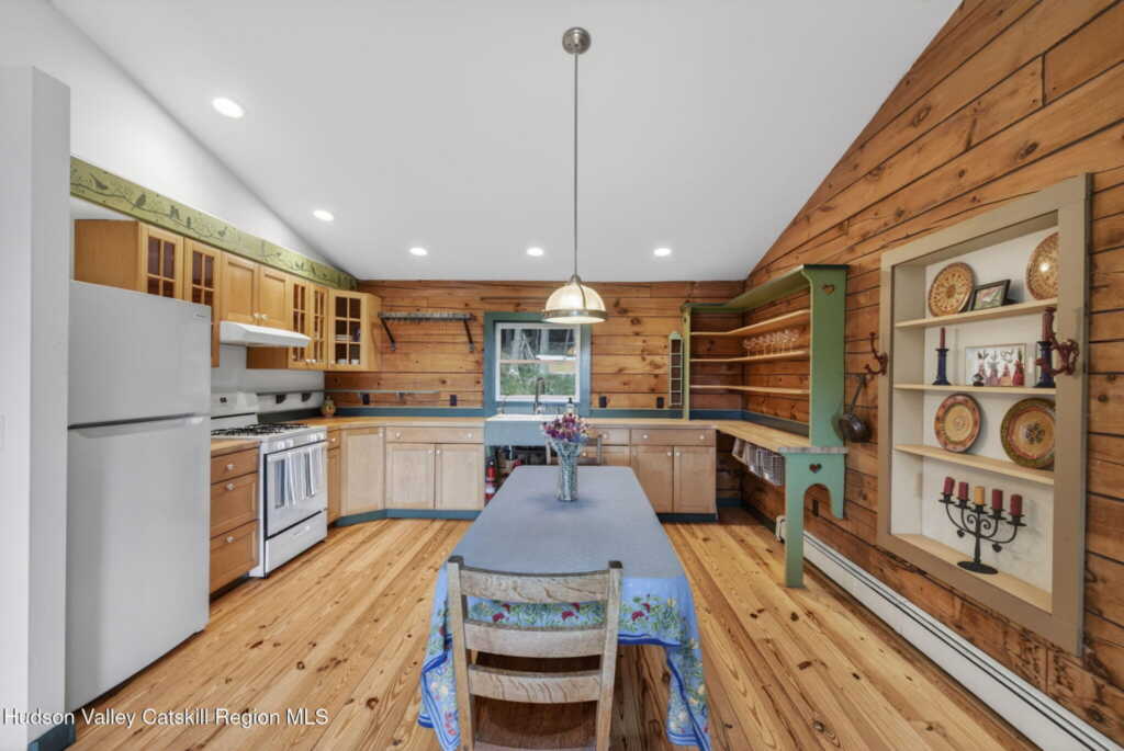 95 West Saugerties-Woodstock Rd Road, Woodstock, NY 12498 - Photo 16 of 50