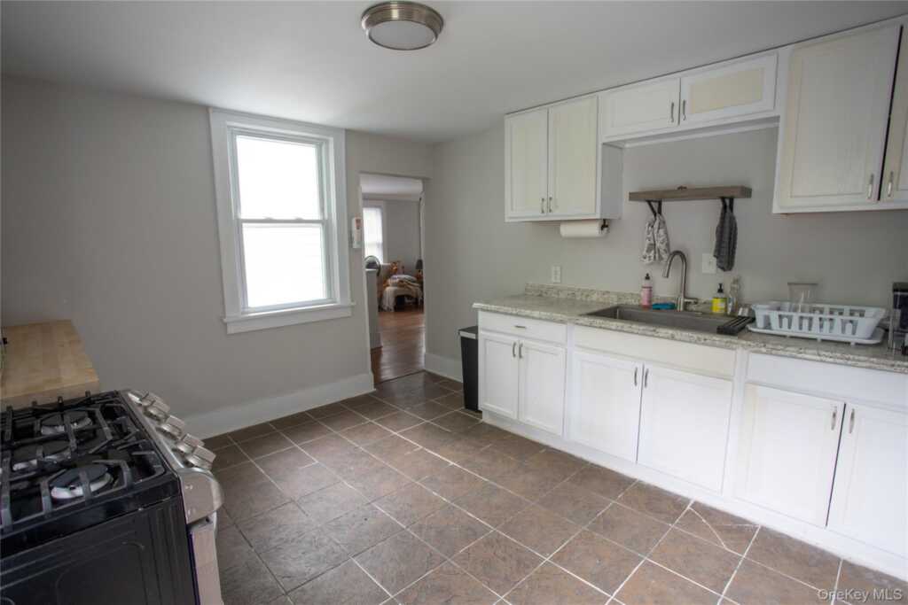 3 Ann Street, New Paltz, NY 12561 - Photo 8 of 28