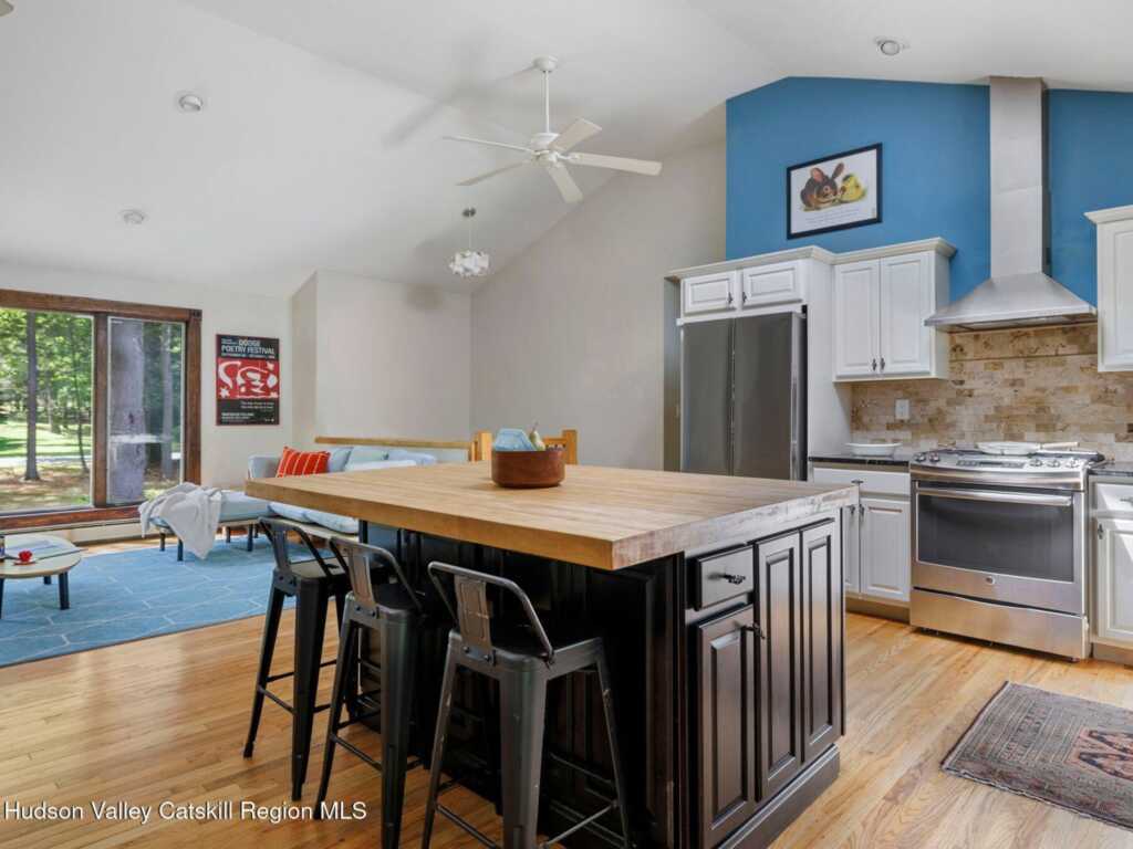 72 Van Dale Road, Woodstock, NY 12498 - Photo 13 of 37