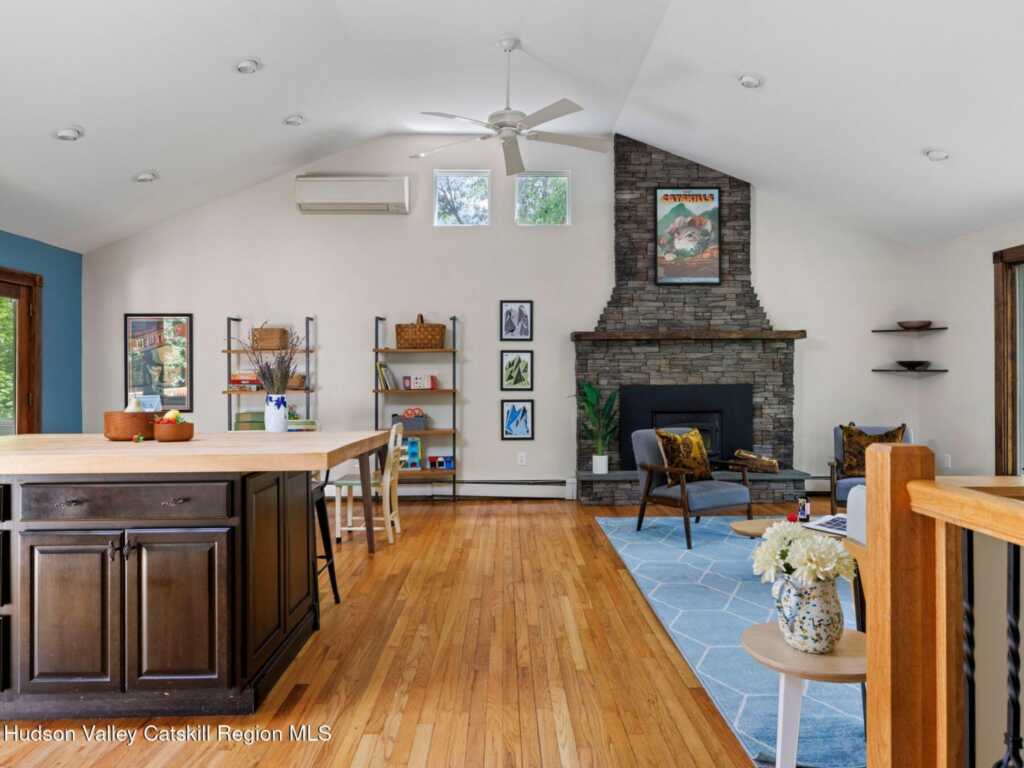 72 Van Dale Road, Woodstock, NY 12498 - Photo 6 of 37