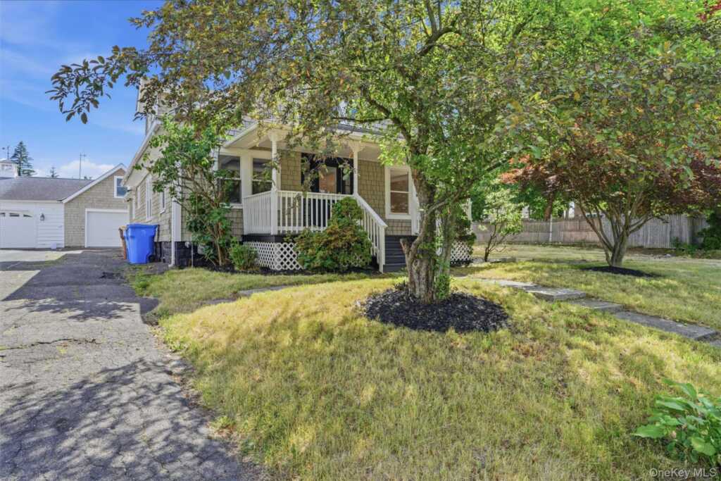 29 Harwich Street, Kingston, NY 12401 - Photo 2 of 25