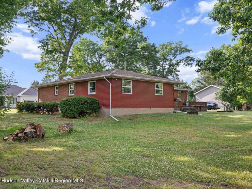 12 Ebel Court, Saugerties, NY 12477 - Photo 7 of 50