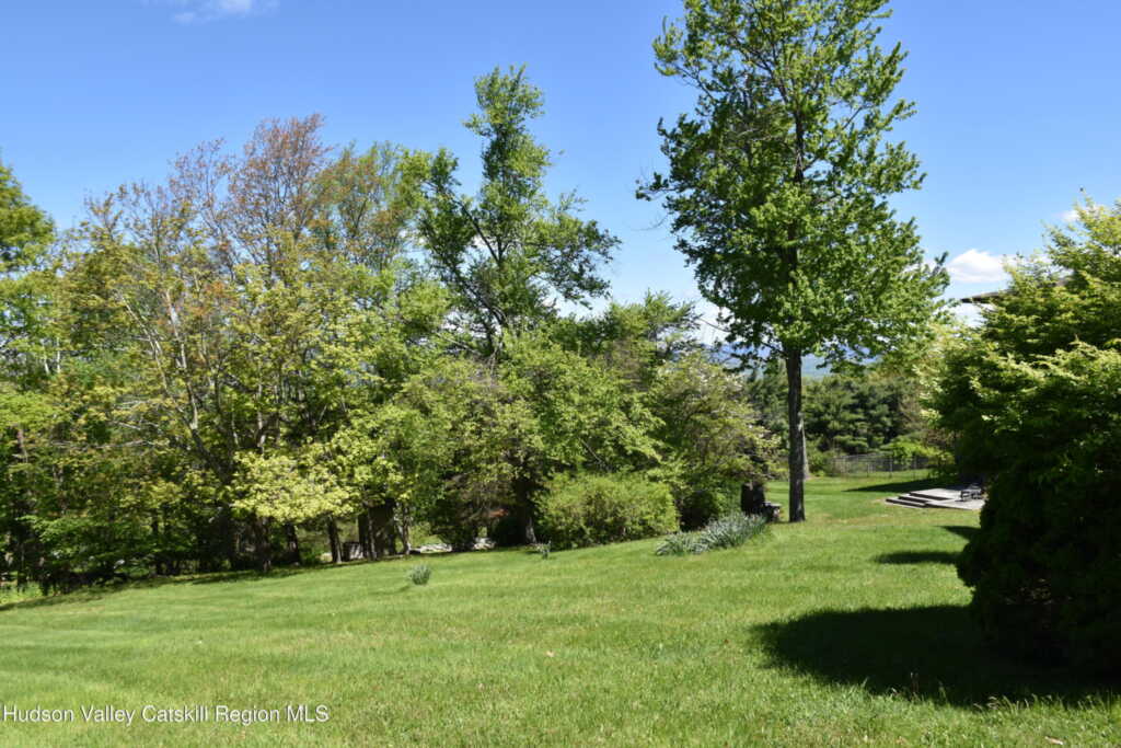 84 Highland Road, Stone Ridge, NY 12484 - Photo 4 of 25