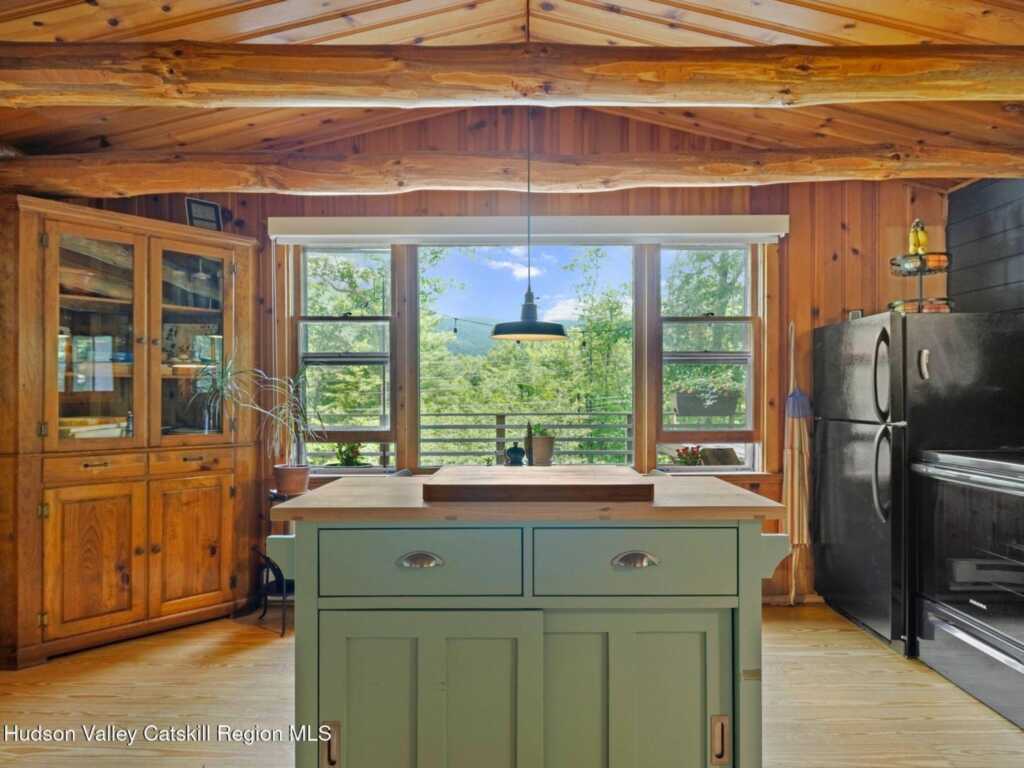 60 Muddy Brook Road, Phoenicia, NY 12464 - Photo 6 of 33