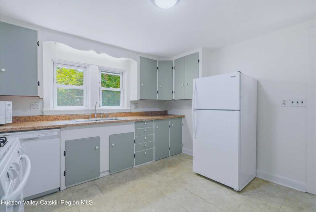 91 Wrentham Street, Kingston, NY 12401 - Photo 10 of 24