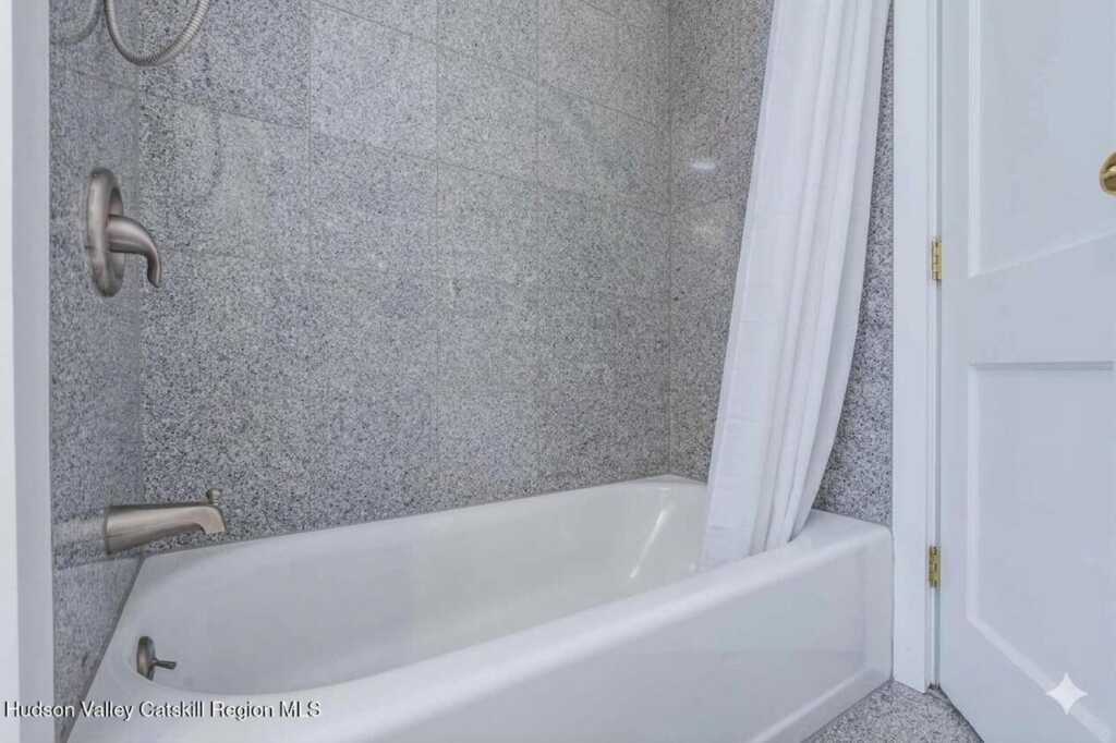 91 Wrentham Street, Kingston, NY 12401 - Photo 17 of 24