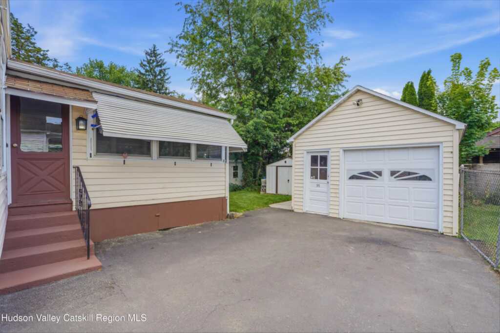 91 Wrentham Street, Kingston, NY 12401 - Photo 20 of 24
