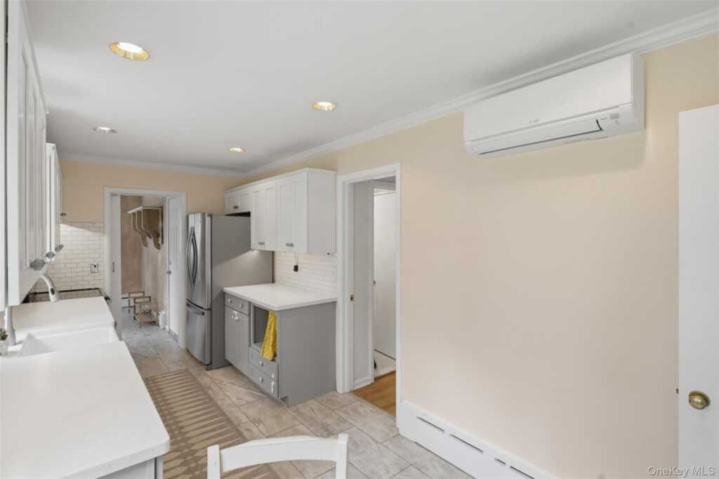 7 Lookout Avenue, New Paltz, NY 12561 - Photo 13 of 35
