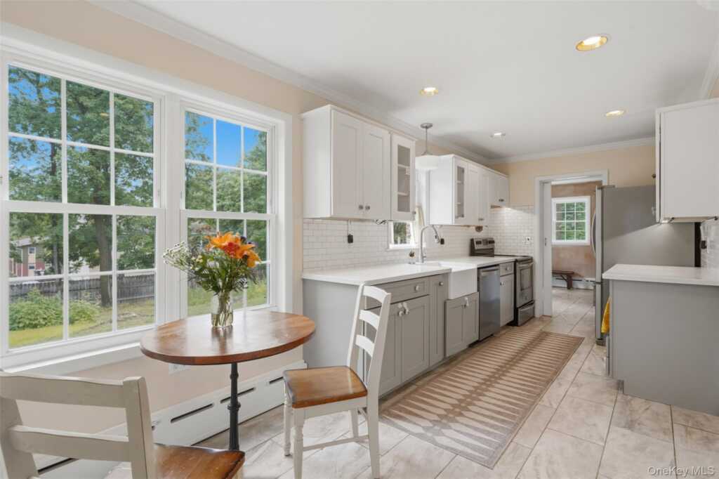7 Lookout Avenue, New Paltz, NY 12561 - Photo 9 of 35