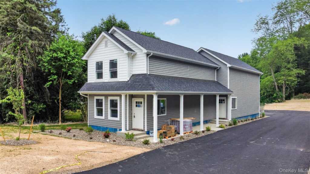 13 Hooker Street, Kingston, NY 12401 - Photo 3 of 38