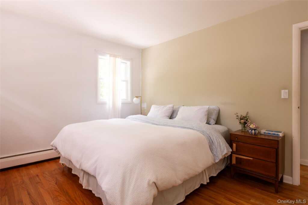 22 Crosmour Road, Rhinebeck, NY 12572 - Photo 18 of 36