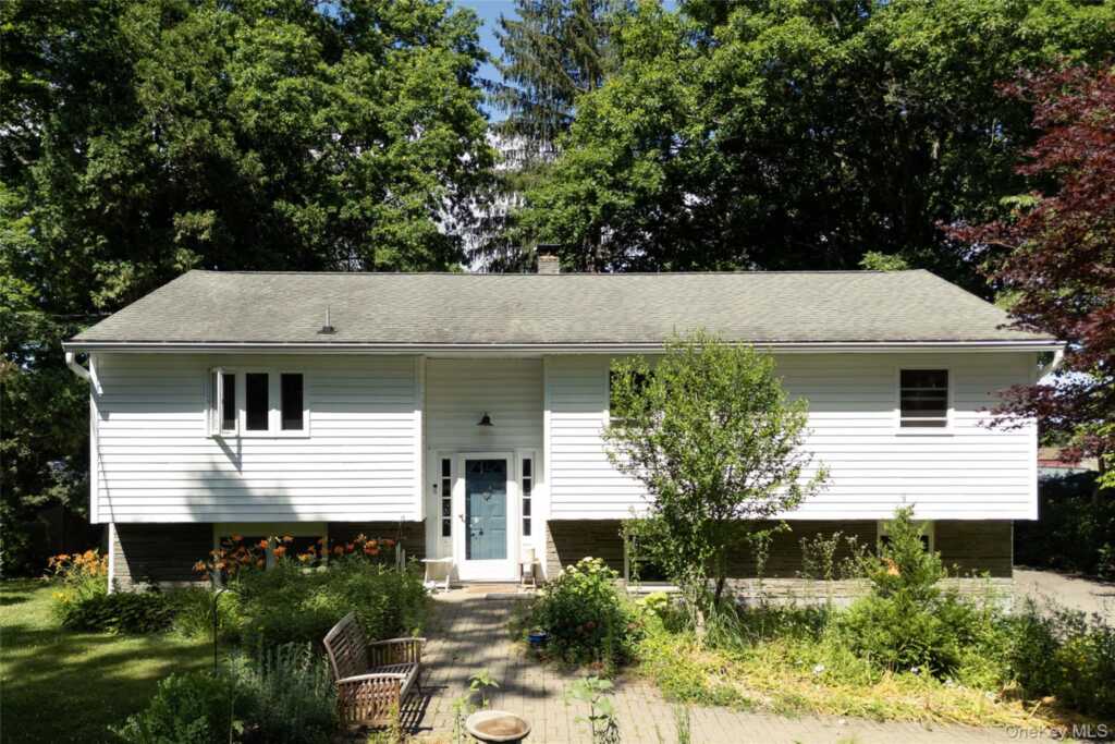 22 Crosmour Road, Rhinebeck, NY 12572 - Photo 29 of 36