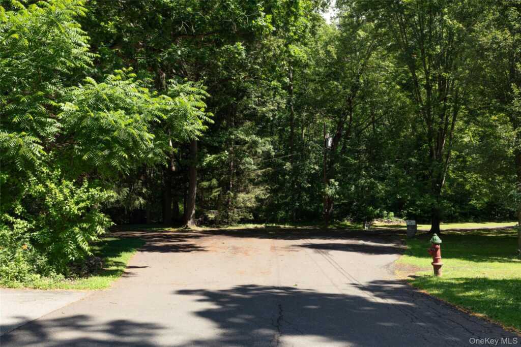 22 Crosmour Road, Rhinebeck, NY 12572 - Photo 30 of 36