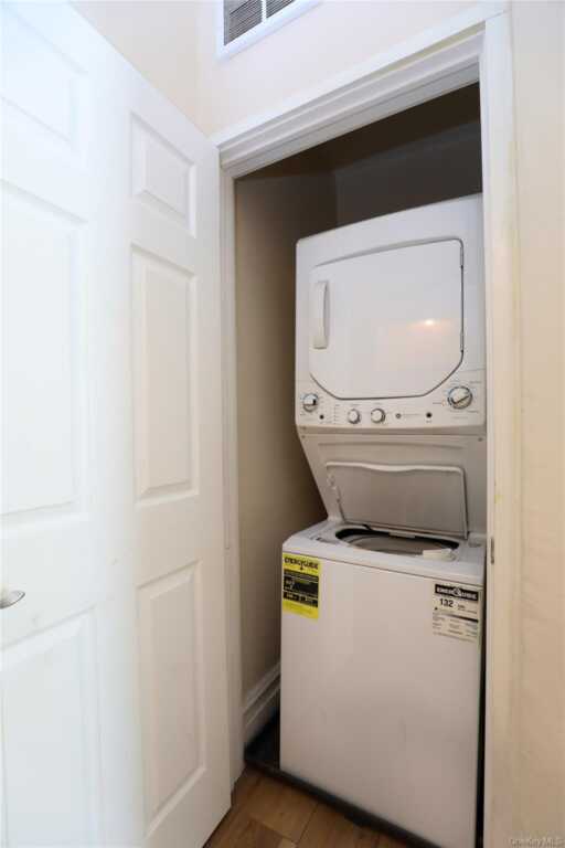 144 Saint James Street, Unit #1a, Kingston, NY 12401 - Photo 13 of 17