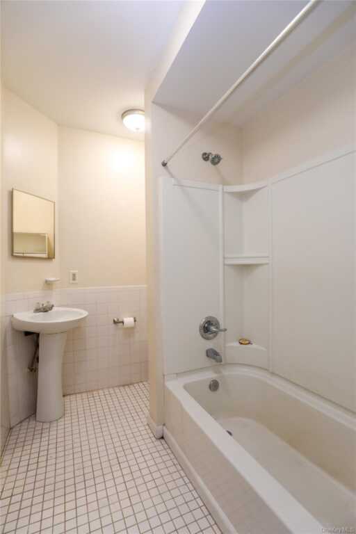 144 Saint James Street, Unit #1a, Kingston, NY 12401 - Photo 14 of 17