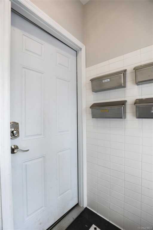 144 Saint James Street, Unit #1a, Kingston, NY 12401 - Photo 5 of 17
