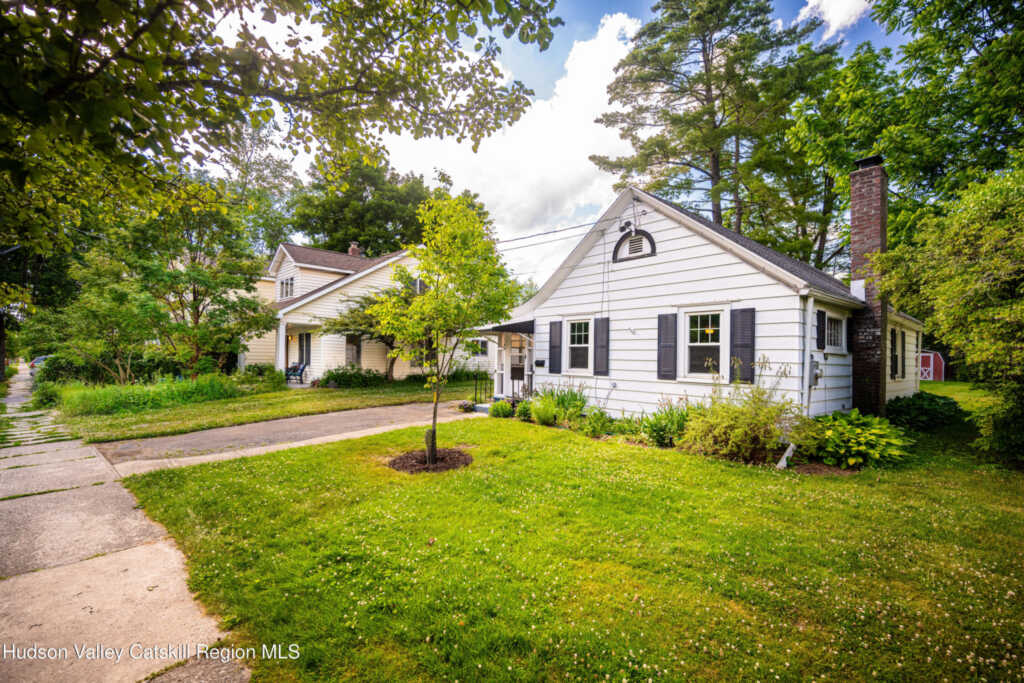 43 & 45 South Street, Rhinebeck, NY 12572 - Photo 19 of 32