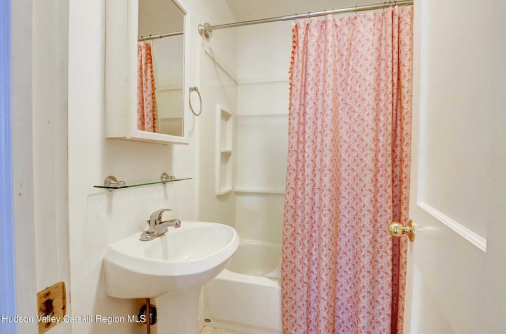 48 Mountainview Avenue, Woodstock, NY 12498 - Photo 23 of 31
