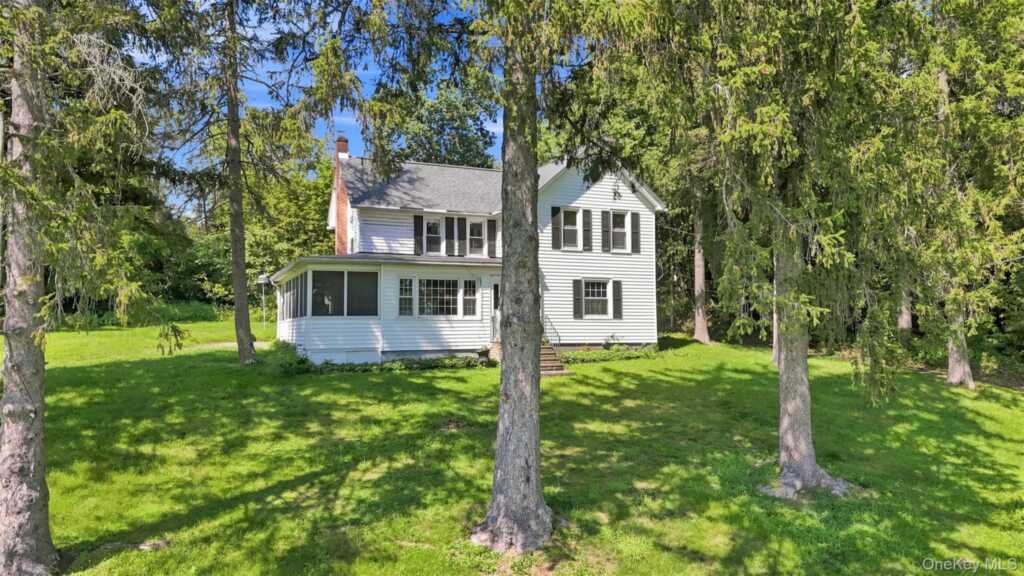 4073 Route 9W, Saugerties, NY 12477 - Photo 33 of 46