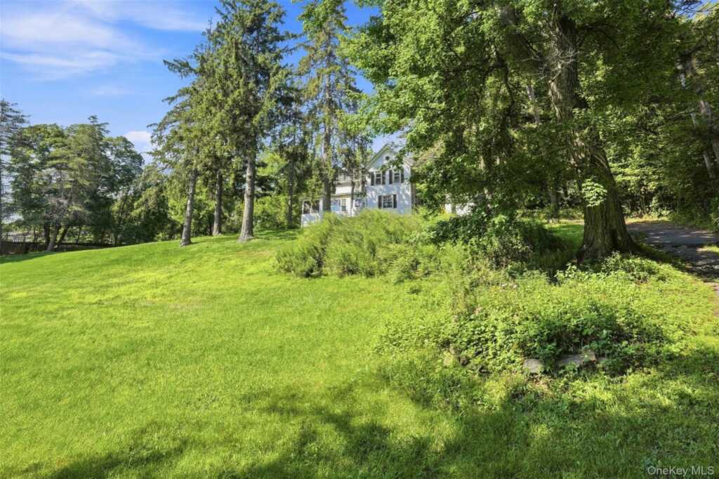 4073 Route 9W, Saugerties, NY 12477 - Photo 34 of 46