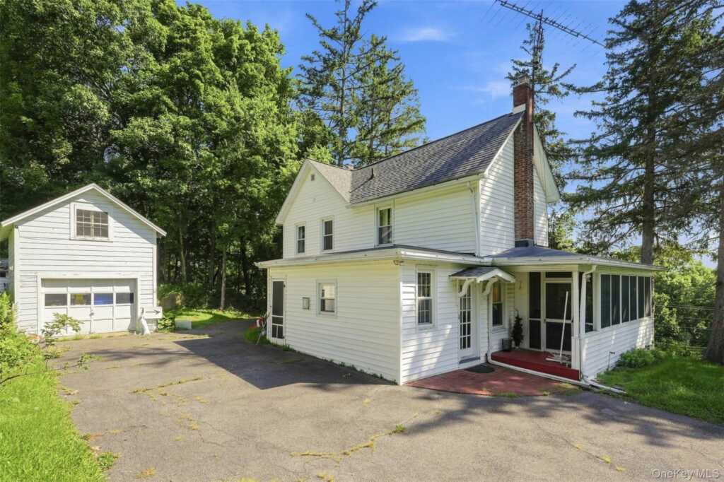 4073 Route 9W, Saugerties, NY 12477 - Photo 39 of 46