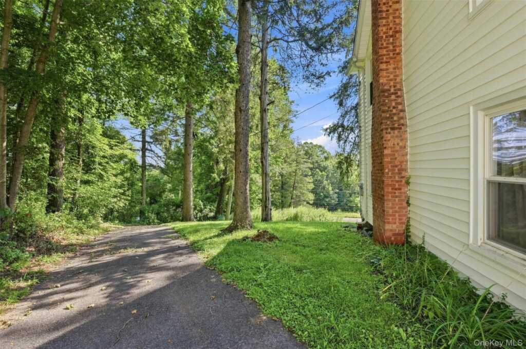 4073 Route 9W, Saugerties, NY 12477 - Photo 42 of 46