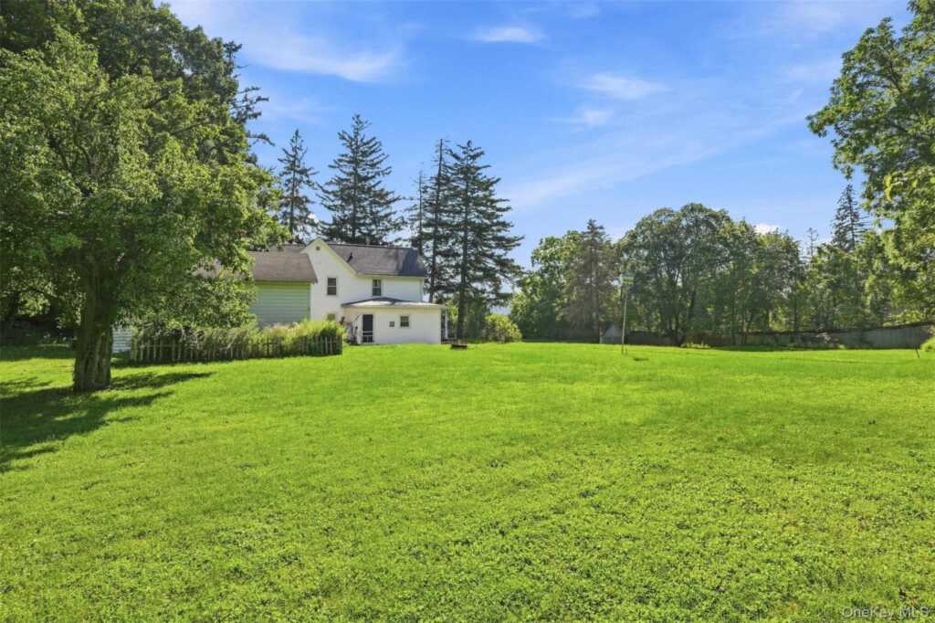 4073 Route 9W, Saugerties, NY 12477 - Photo 45 of 46