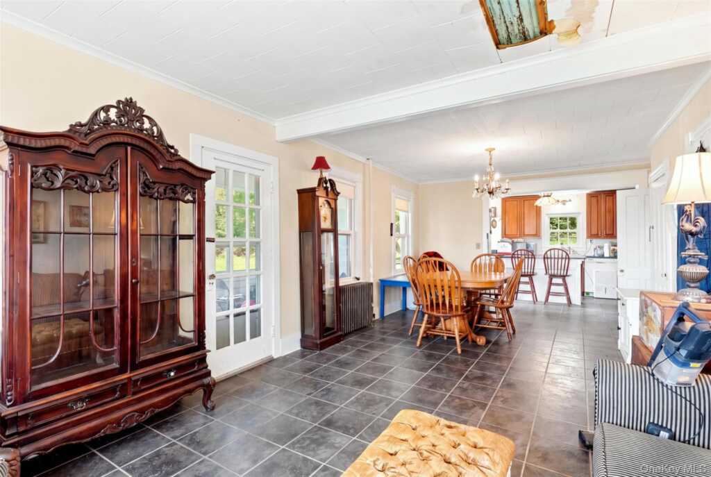 4073 Route 9W, Saugerties, NY 12477 - Photo 9 of 46