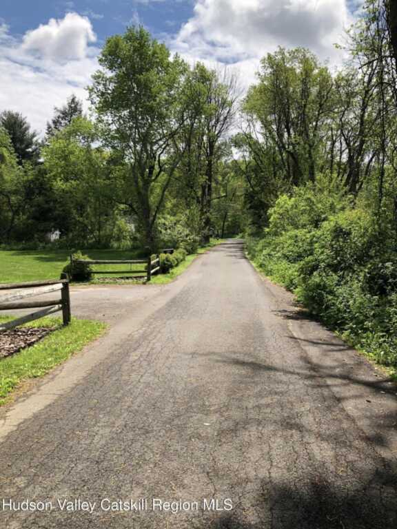 420 Sepasco Center Street, Rhinebeck, NY 12572 - Photo 5 of 28