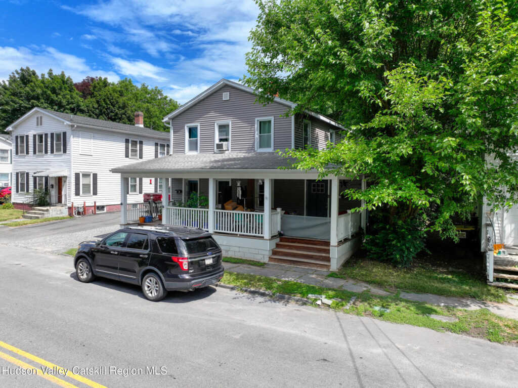 83 Livingston Street, Saugerties, NY 12477 - Photo 2 of 25