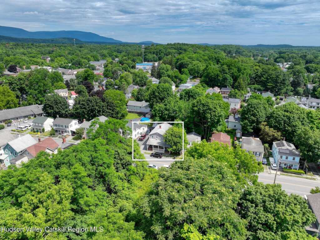 83 Livingston Street, Saugerties, NY 12477 - Photo 3 of 25