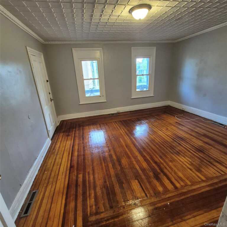 87 W Pierpont Street, Unit #3, Kingston, NY 12401 - Photo 2 of 13