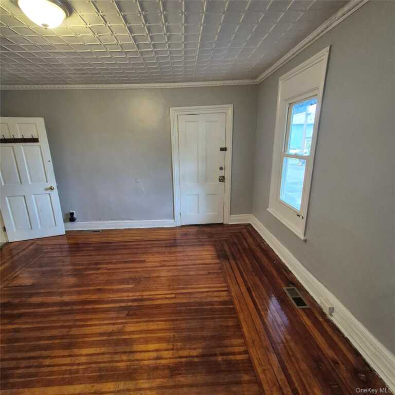 87 W Pierpont Street, Unit #3, Kingston, NY 12401 - Photo 4 of 13