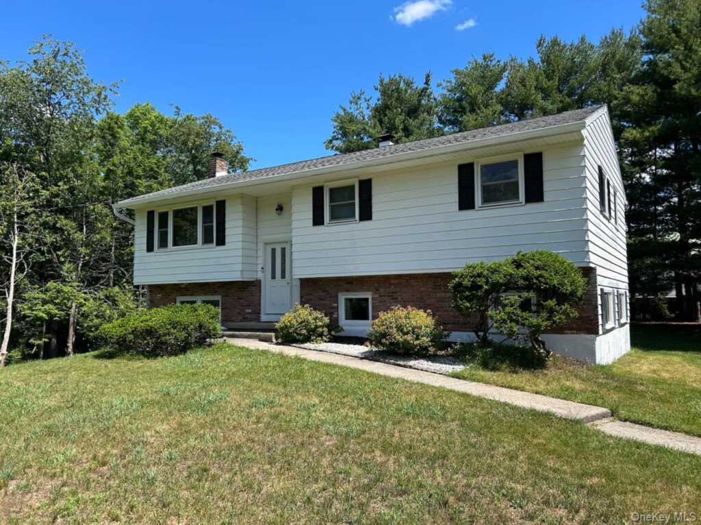 1 Holland Lane, New Paltz, NY 12561