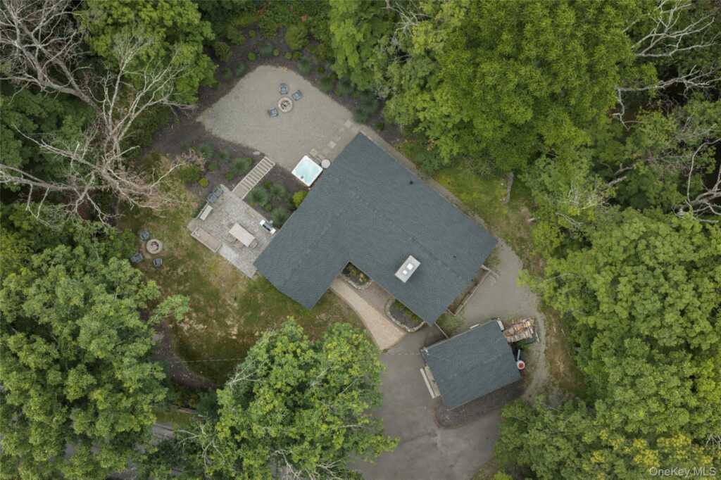 438 White Schoolhouse Road, Rhinebeck, NY 12572 - Photo 25 of 25
